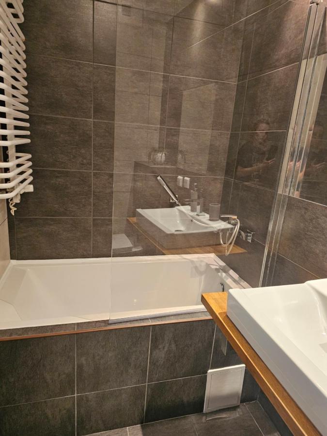 Apartament Rodzinny - Calodobowe Zakwaterowanie, Bezplatny Parking Stary Toruń Esterno foto