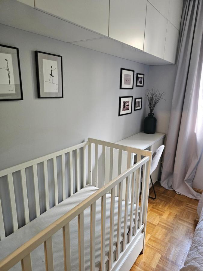 Apartament Rodzinny - Calodobowe Zakwaterowanie, Bezplatny Parking Stary Toruń Esterno foto